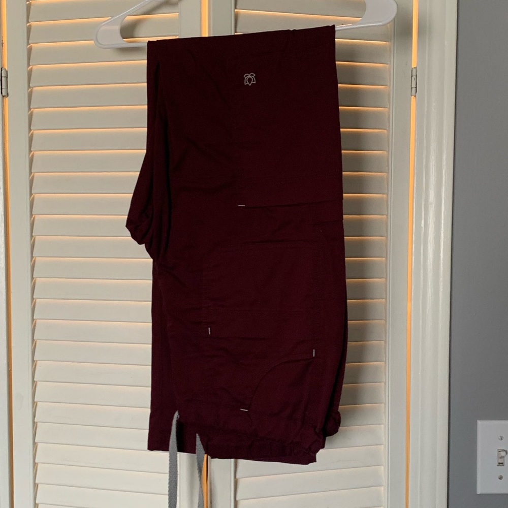 Maevn Small Tall Cargo Scrub Pants
